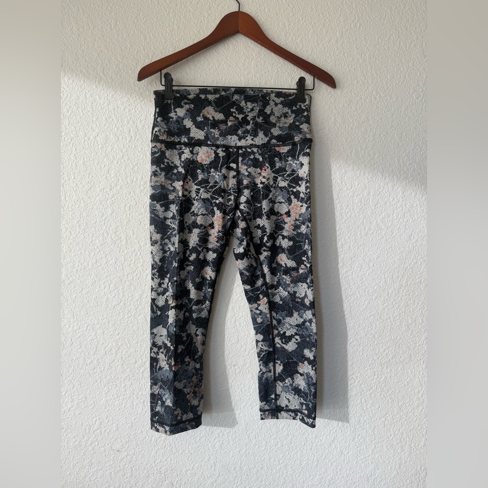 Lululemon cropped floral leggings